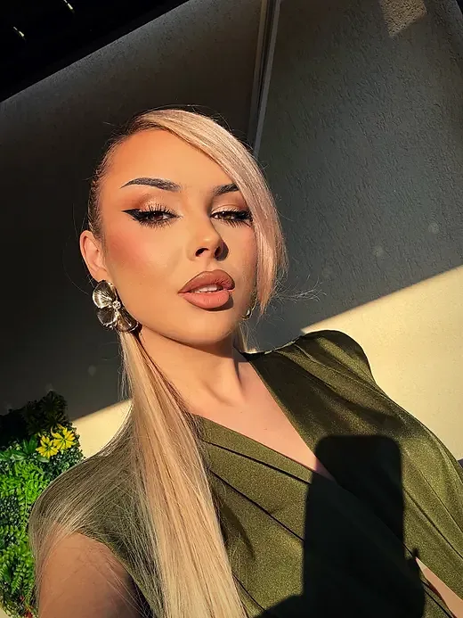 Diana Ilie, make-up artist în București